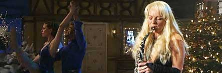 Saxophonistin mit Nationalhymne bei Box-WM